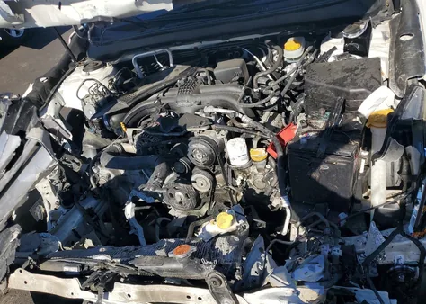 2017 Subaru Outback 2.5I Premium из США, поврежденный, VIN 4S4BSACCXH3339997